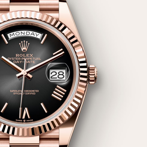 B- Rolex Day-Date 40 Oyster, 40 mm, Everose gold