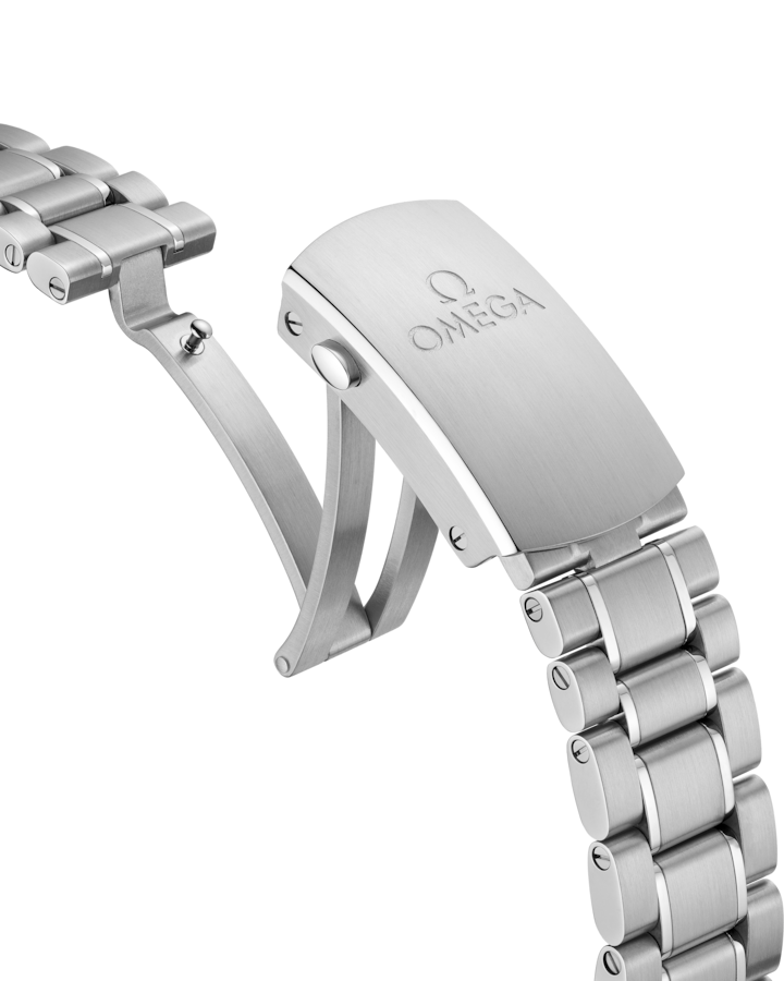 Speedmaster Racing 44.25 mm, steel on steel