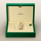 Rolex Day-Date 40 Oyster, 40 mm, yellow gold and diamonds