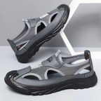 Aero Men’s Breathable Closed-Toe Sandals – Lightweight Mesh Outdoor Casual Beach Shoes